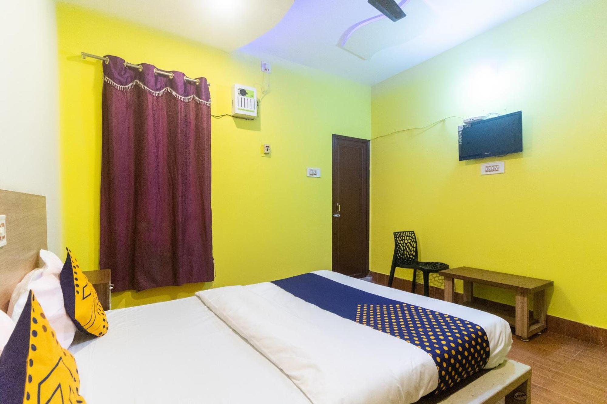 Spot On Prabir Residency Inn Urāli Zewnętrze zdjęcie