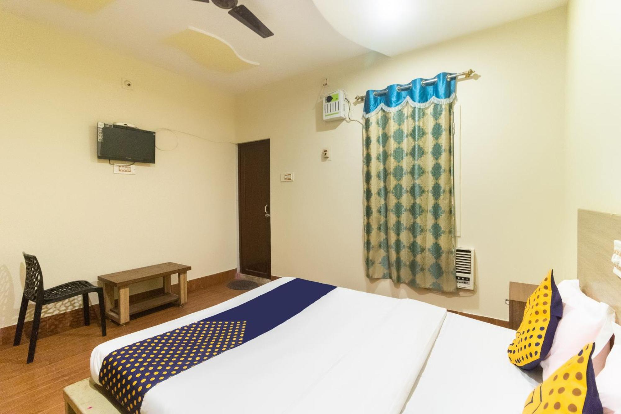 Spot On Prabir Residency Inn Urāli Zewnętrze zdjęcie