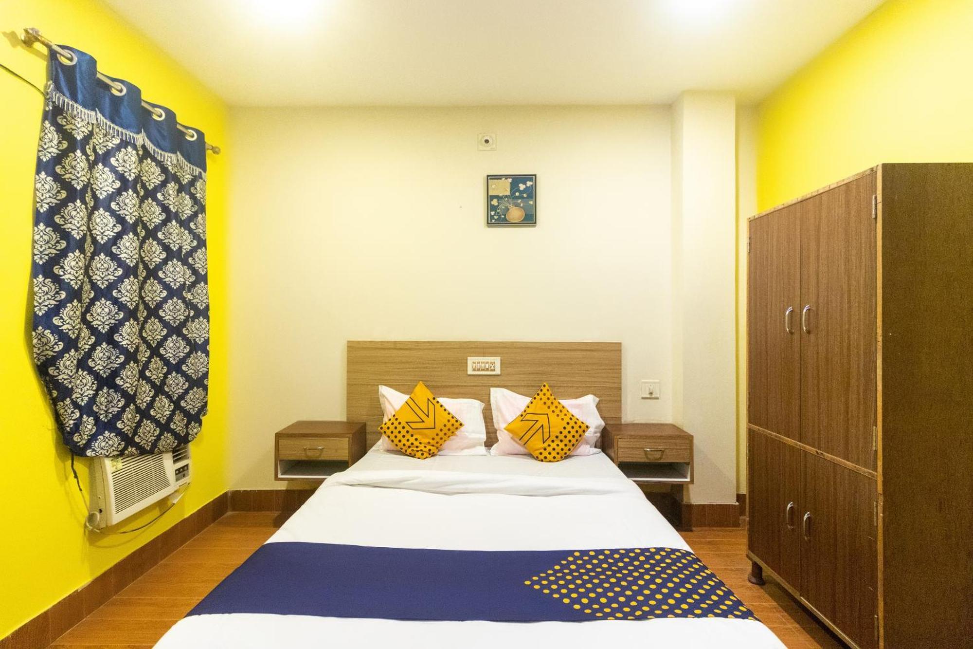 Spot On Prabir Residency Inn Urāli Zewnętrze zdjęcie